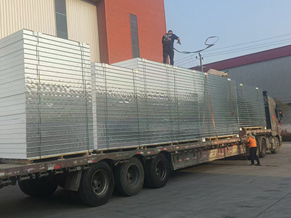 100厚泡沫夾芯板